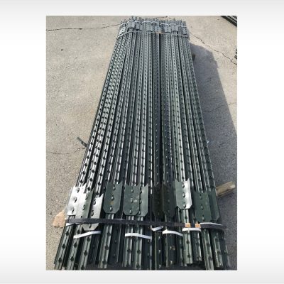 Steel T- posts 9' long weigh 1.25lbs per foot length
